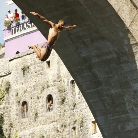 Skokovi sa Starog mosta