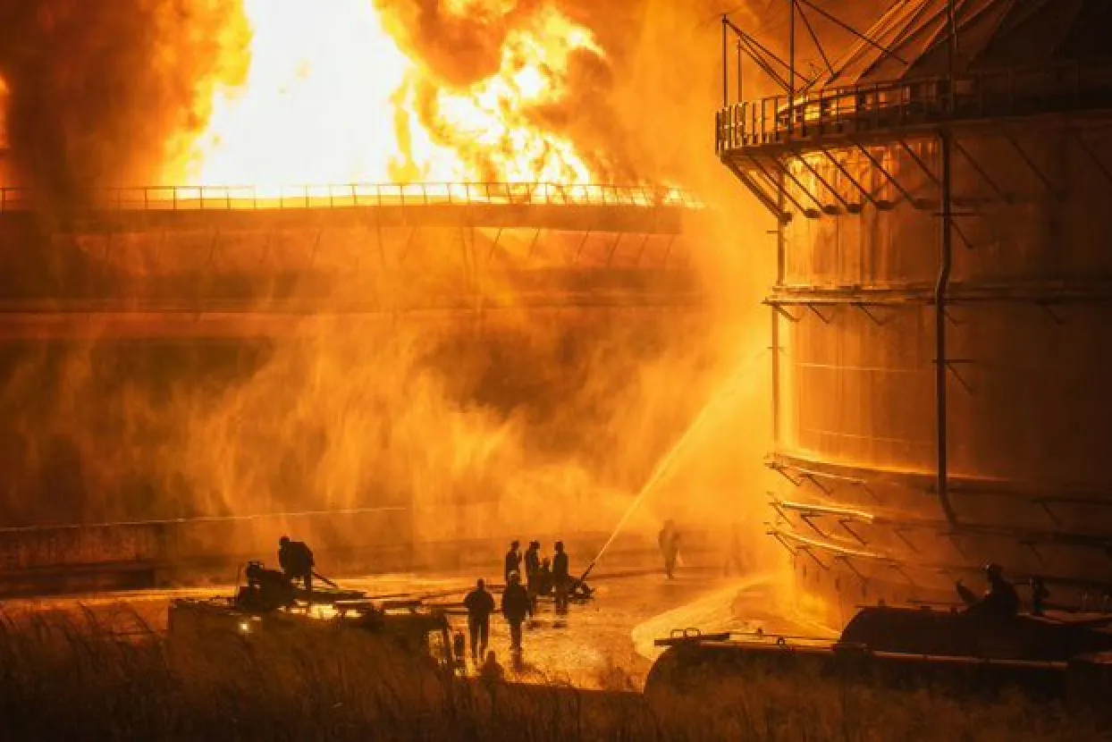 Veliki požar u naftnom skladištu na Kubi: 17 nestalih i 77 ozlijeđenih