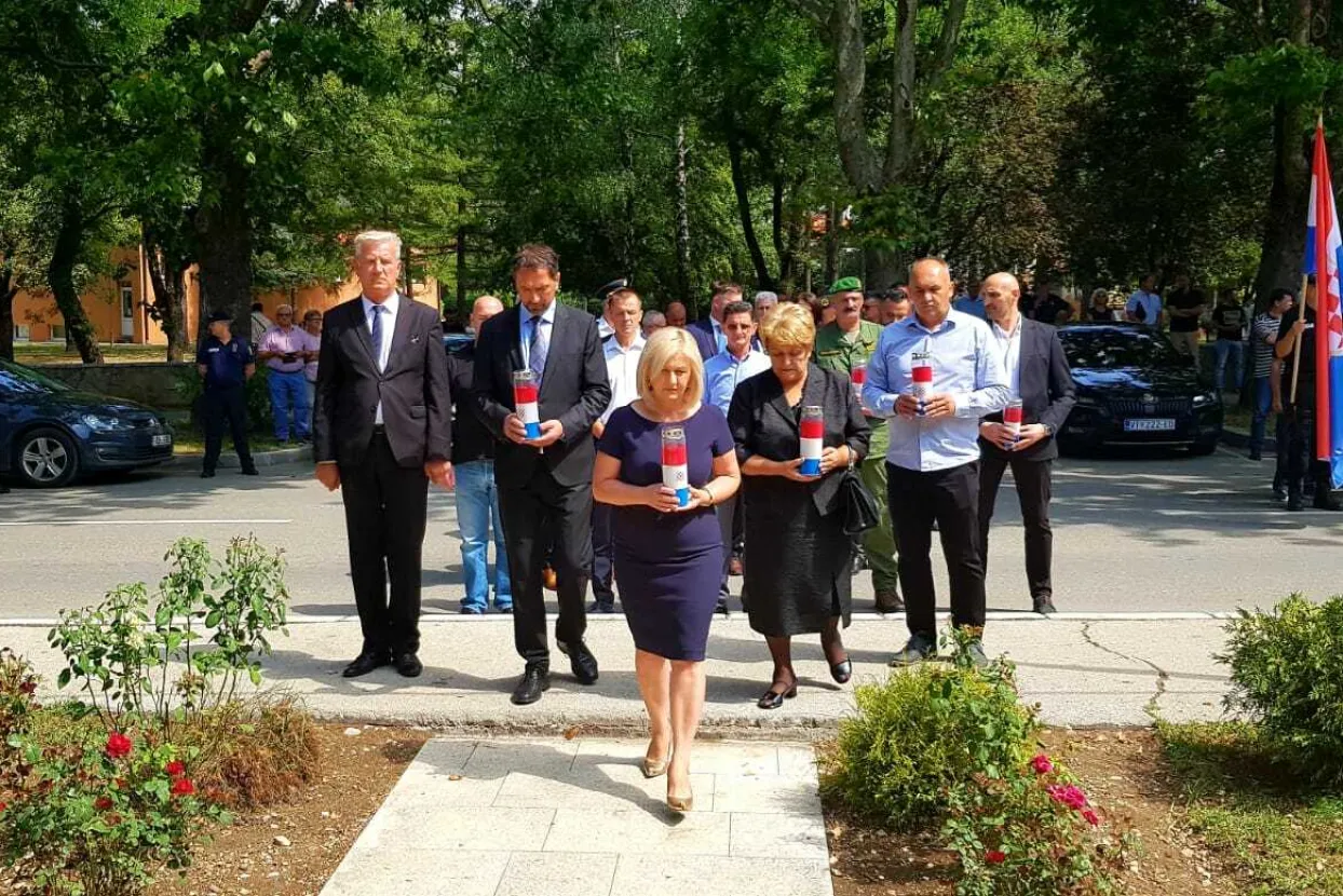 Borjana Krišto, kandidatkinja HNS BiH za hrvatskog člana Predsjedništva BiH i izaslanstvo HNS-a BiH na 30. obljetnici Specijalne jedinice policije Livno