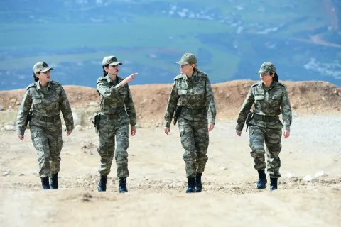 Žene u vojsci (Ilustracija)