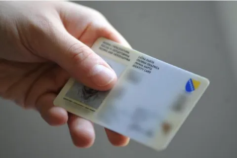 Porezni obveznici mogli bi platiti 28 milijuna zbog propusta IDDEEA-e, sporna je odredba ugovora o nabavi osobnih iskaznica