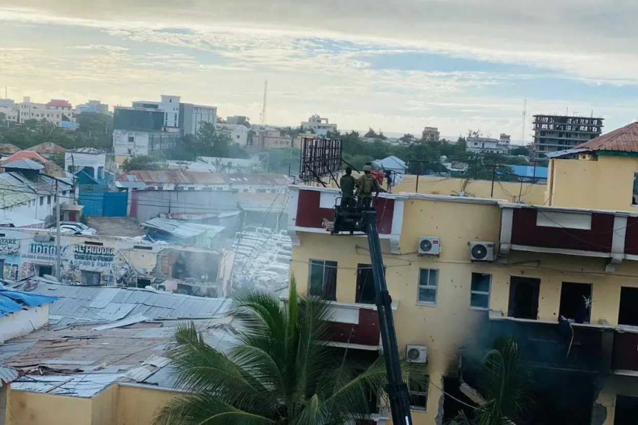 Radikalni islamisti ubili najmanje osam civila napadom na hotel u Mogadishu