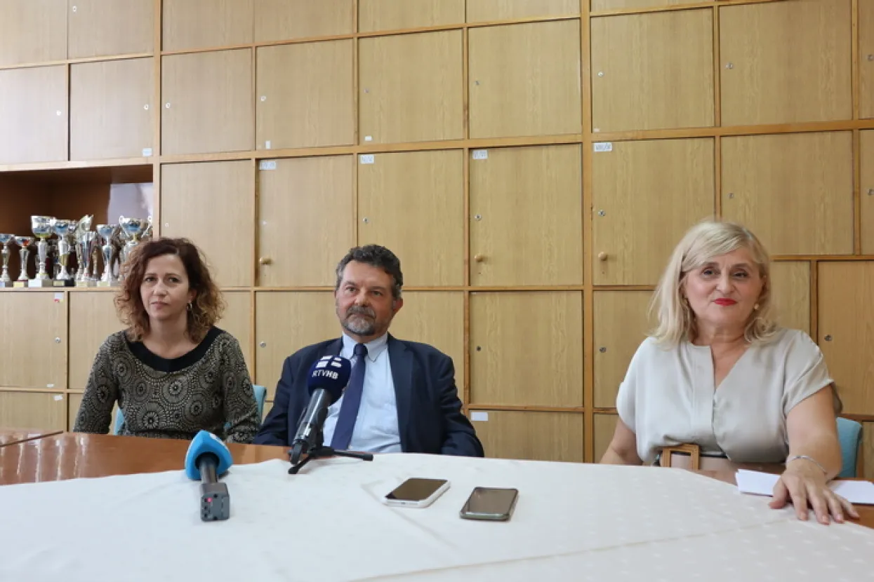 Jedna od najvažnijih aktivnosti Francuske ambasade u BiH: O&Scaron; Ivana Gundulića uvodi nastavu francuskog jezika