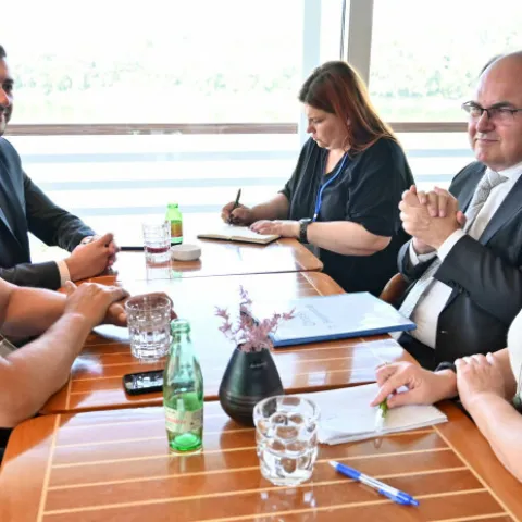 Schmidt u Ora&scaron;ju