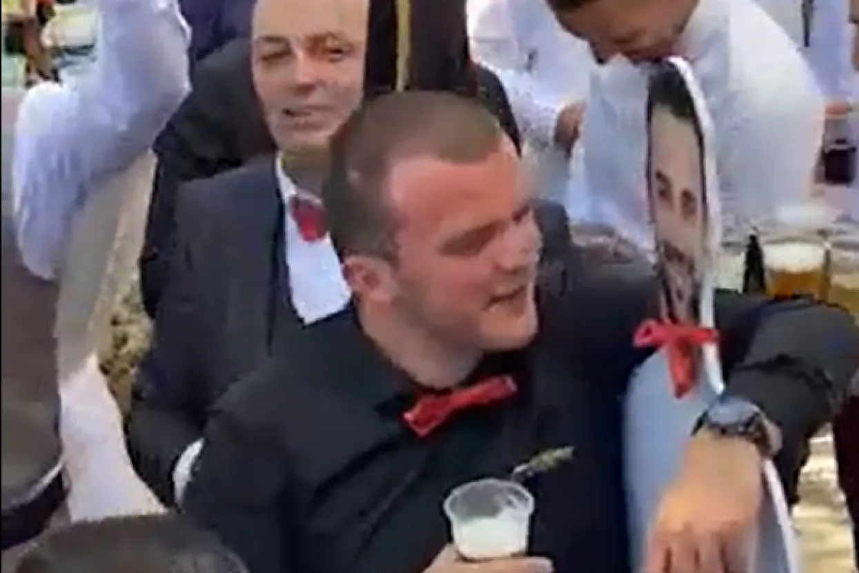 "Kartonski prijatelj" na svatovima u Tomislavgradu