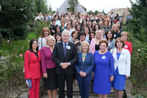 Zajednica žena Hrvatske demokratske zajednice Bosne i Hercegovine &quot;Kraljica Katarina Kosača&quot;, u Vitezu obilježila 14. obljetnicu od osnivanja.