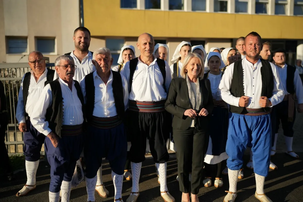 Završna svečanost obilježavanja tradicionalne turističko-kulturne i gospodarske manifestacije &quot;Dani berbe grožđa - Brotnjo 2022.&quot;, na Broćanskom trgu u Čitluku.