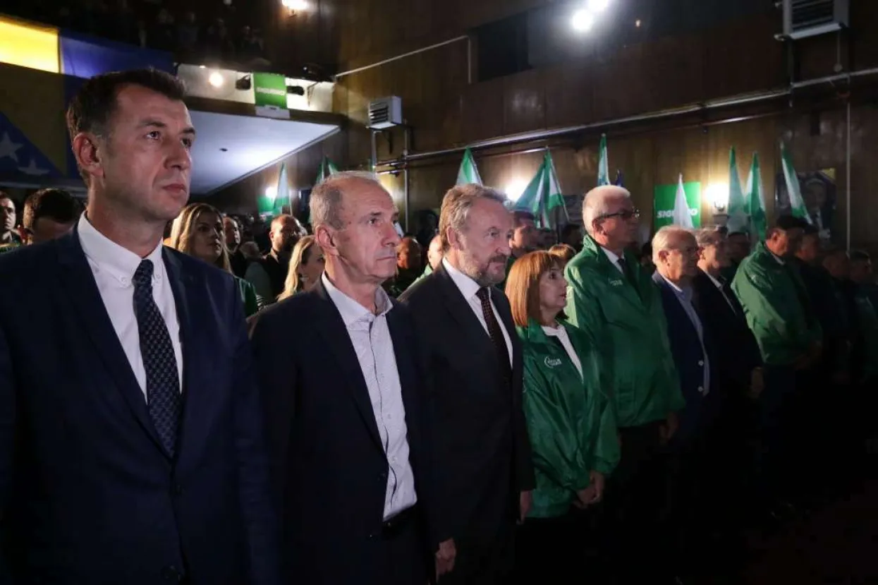 Bakir Izetbegović u Jajcu