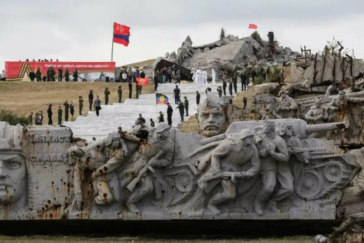 Donjeck i Lugansk (Ilustracija)