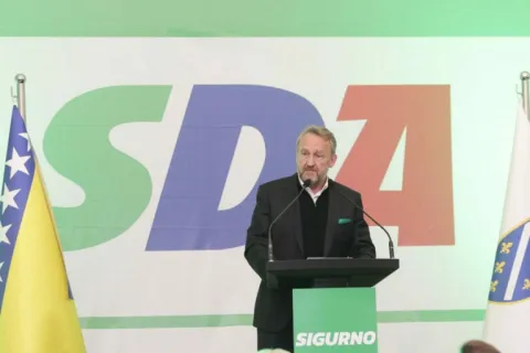 Izetbegović u Tarčinu