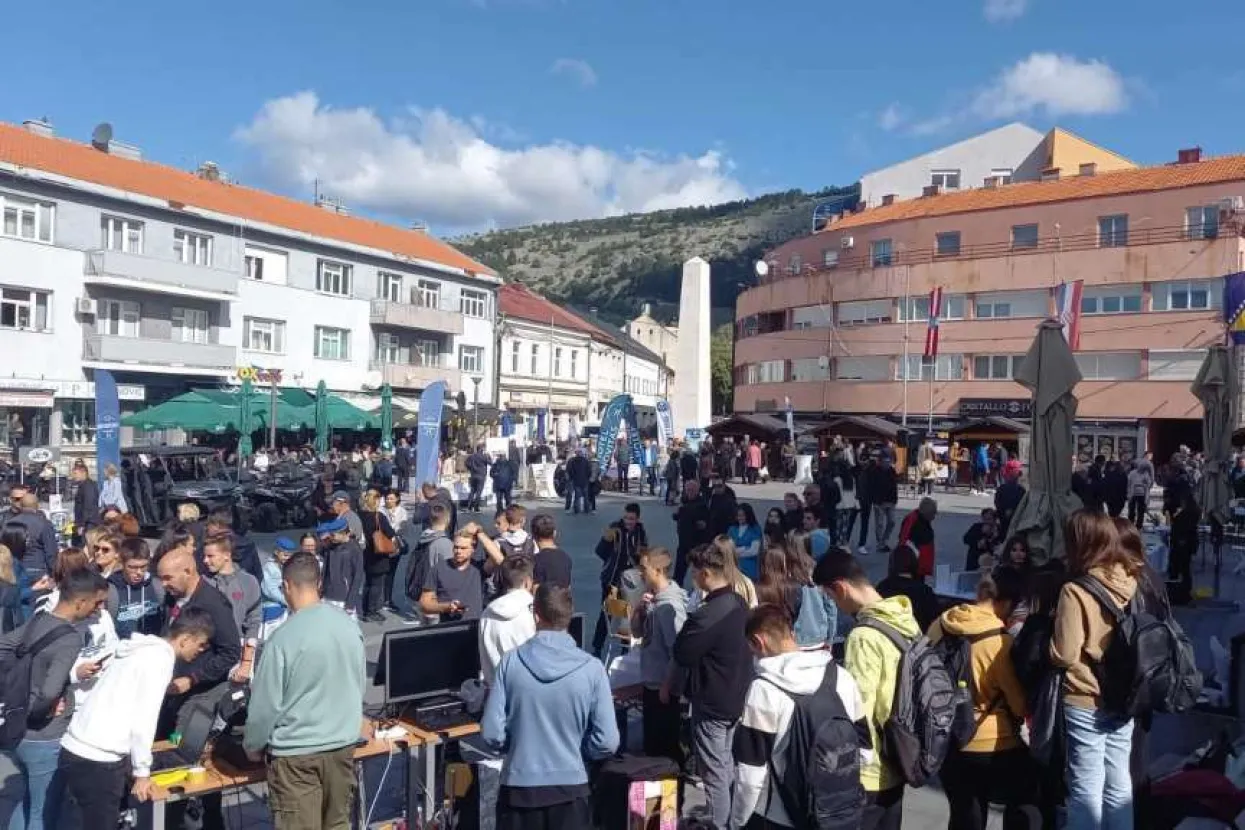 U Livnu otvoren Sajam prehrambeno-poljoprivrednih proizvoda, obrta, tradicionalnih zanata i turizma