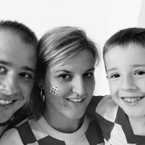 Stradala obitelj Krstić