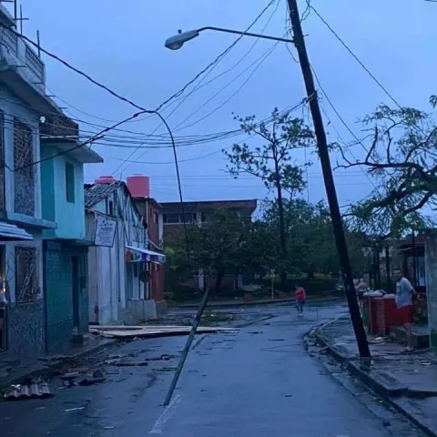 Uragan poharao Kubu: Dvoje mrtvih, cijeli otok u totalnom mraku