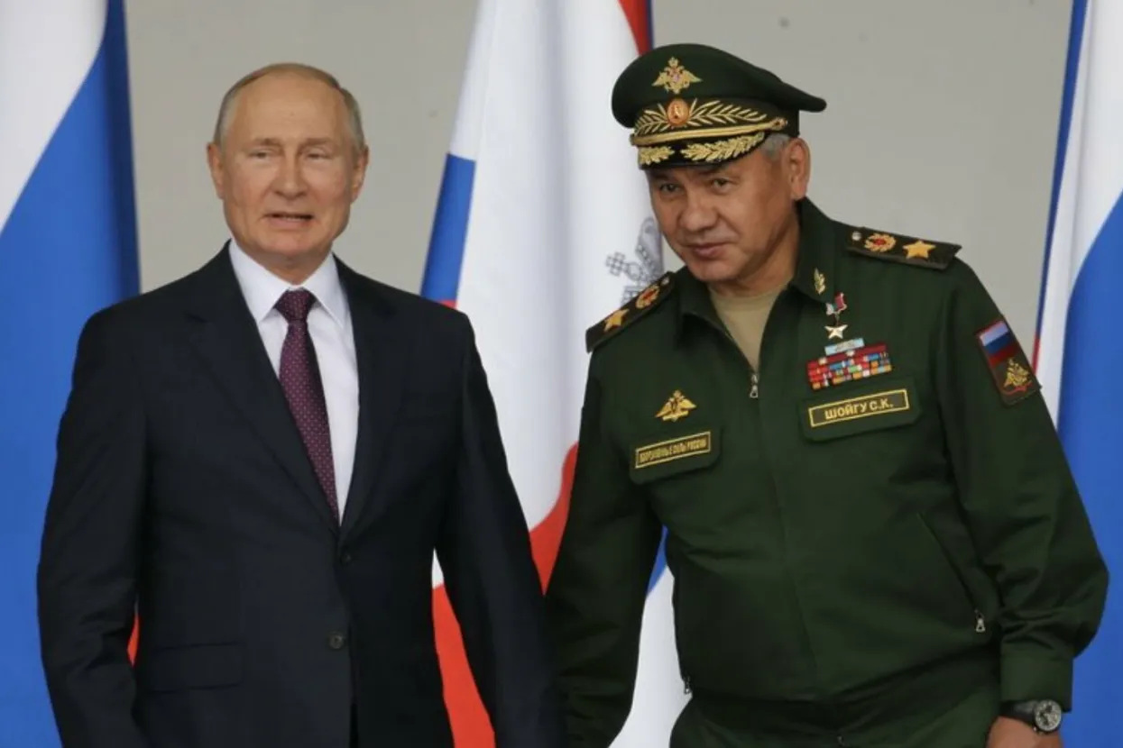 Vladimir Putin i Sergej &Scaron;ojgu