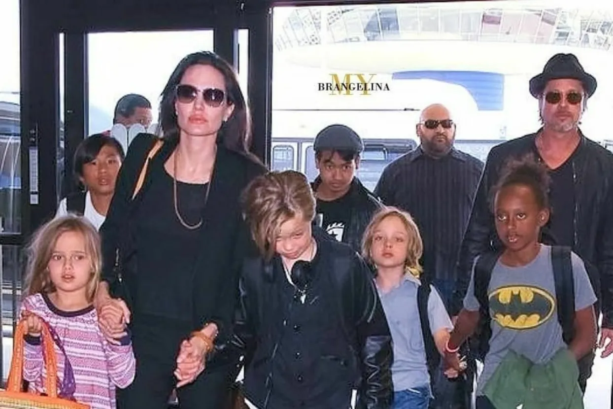 Angelina Jolie i Brad Pitt s obitelji