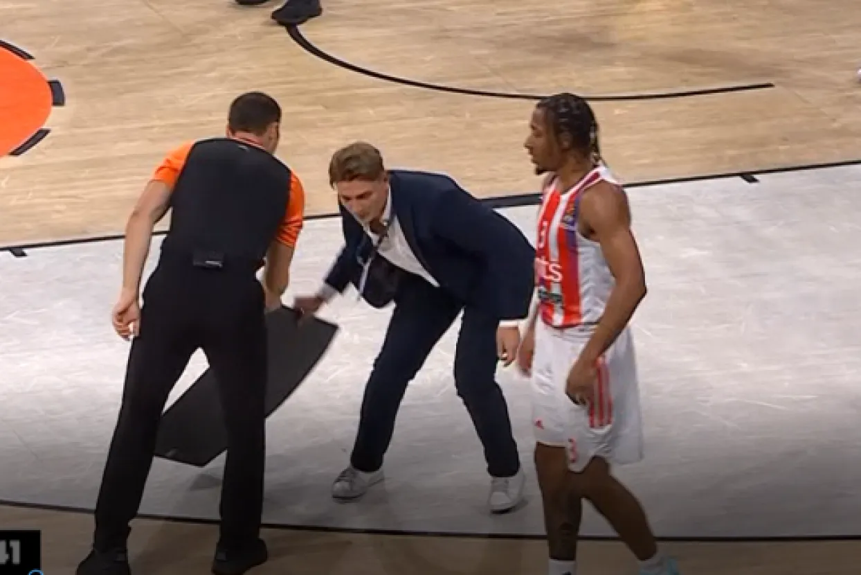 Dramatična scena prekinula meč Efesa i Zvezde