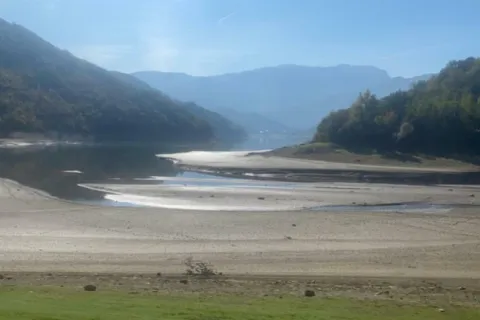 Jablaničko jezero ponovno presušilo!