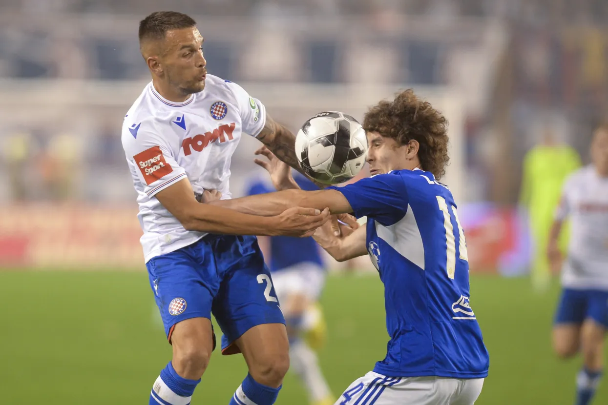 Split, 21.10.2022 - Utakmica 14. kola HNL-a Hajduk - Dinamo na stadionu Poljud u Splitu. Na slici Dino Mikanović, Robert Ljubičić.