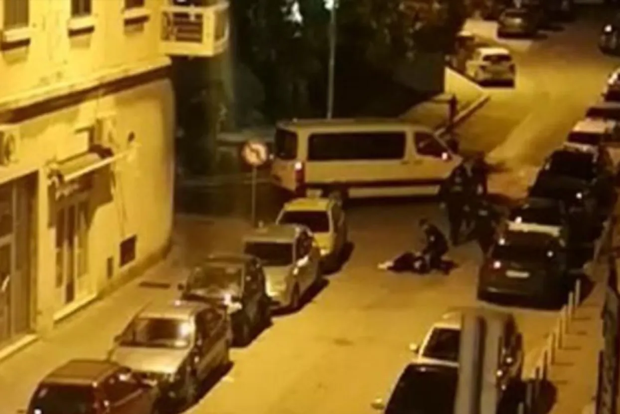 Policija tuče torcidaše