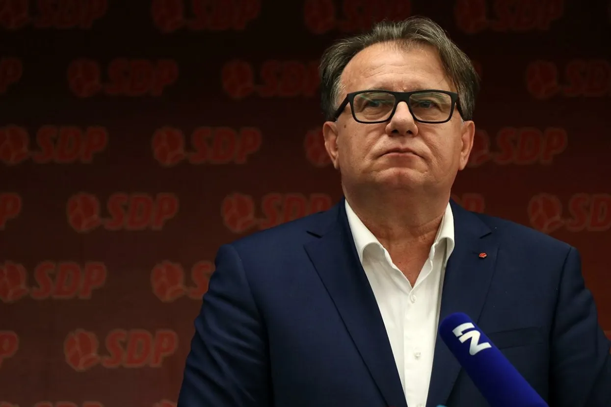 Nermin Nik&scaron;ić