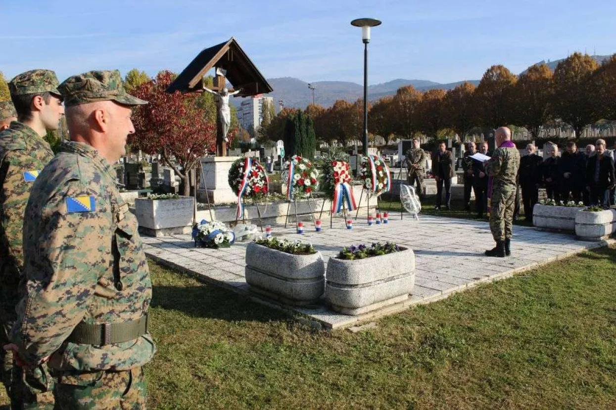 U Sarajevu obilježen blagdan Svih svetih i Du&scaron;ni dan