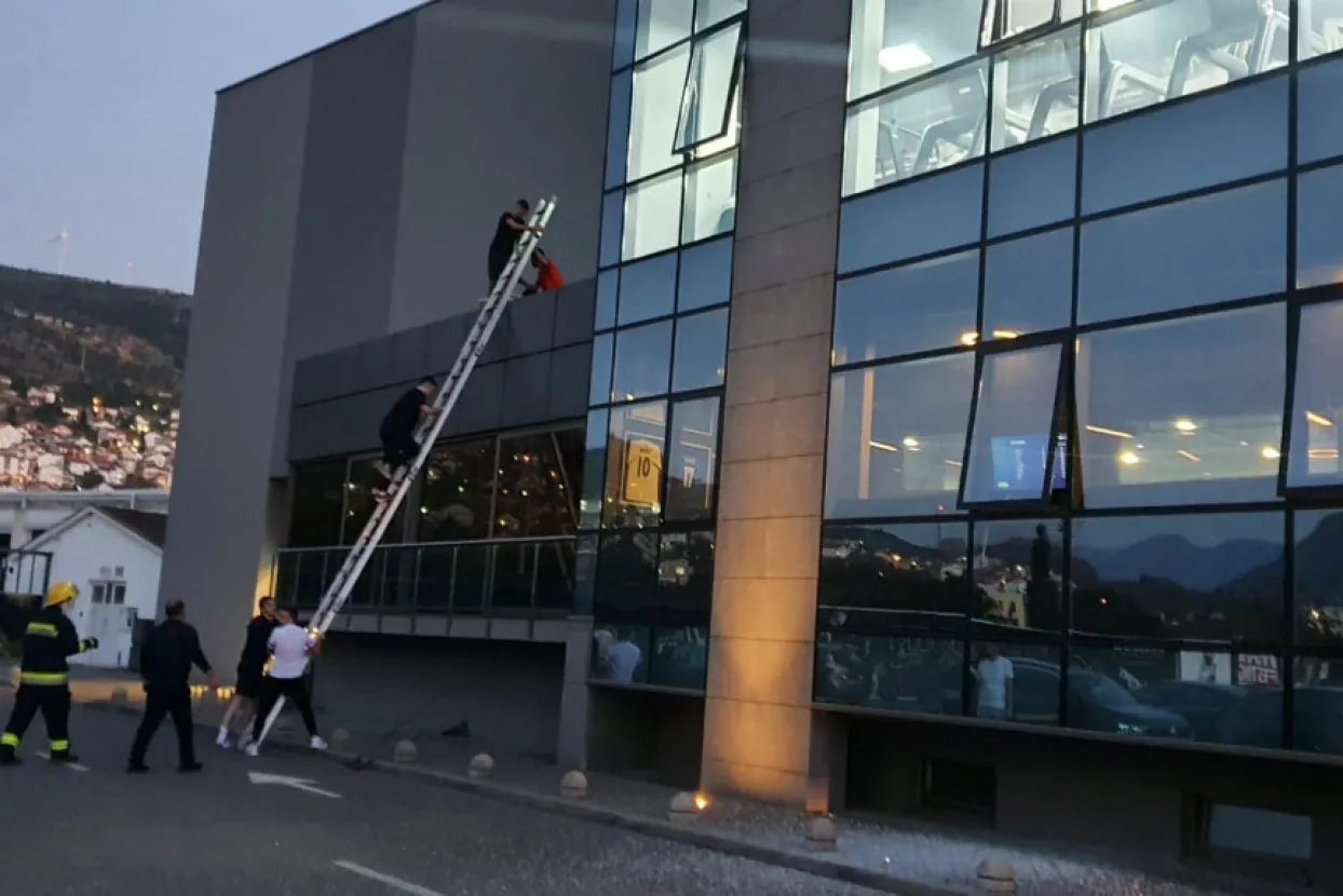 Požar u Arena Sport Centru u Mostaru