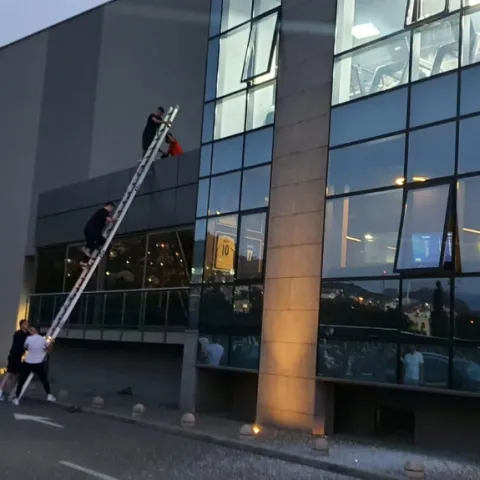 Požar u Arena Sport Centru u Mostaru