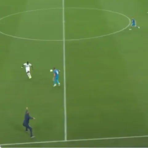 Tudor je u zavr&scaron;nici susreta utrčao na teren