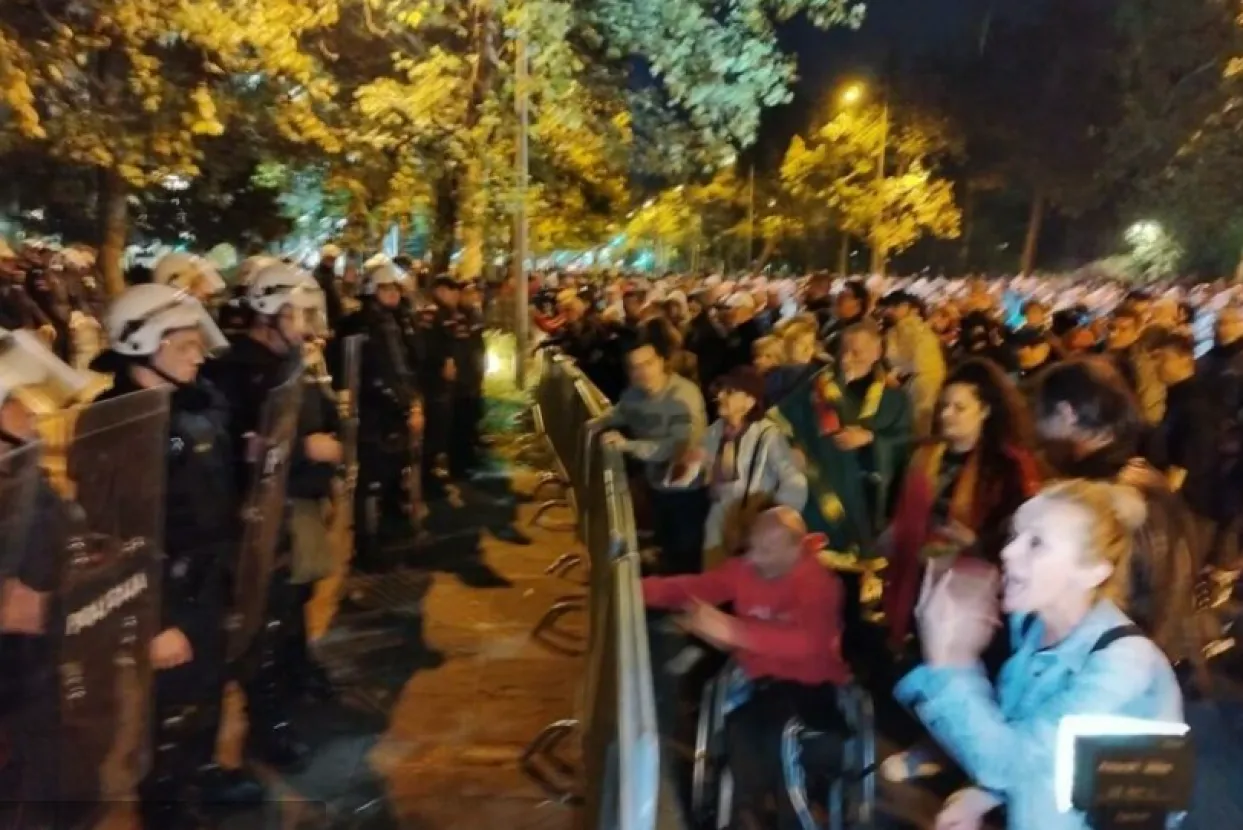 Prosvjed ispred Skupštine Crne Gore