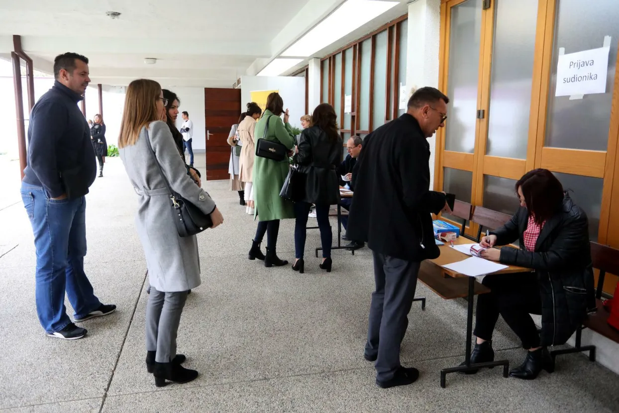 05.11.2022., Karlovac - U Nacionalnom svetistu Svetog Josipa odrzava se 1. nacionalni susret osoba otvorenih sklapanju katolickog braka. Susret organizira katolicka udruga Prilika za susret za sve starije od 30, a mlade od 50 godina, slobodne i otvorene za sklapanje katolickog braka.