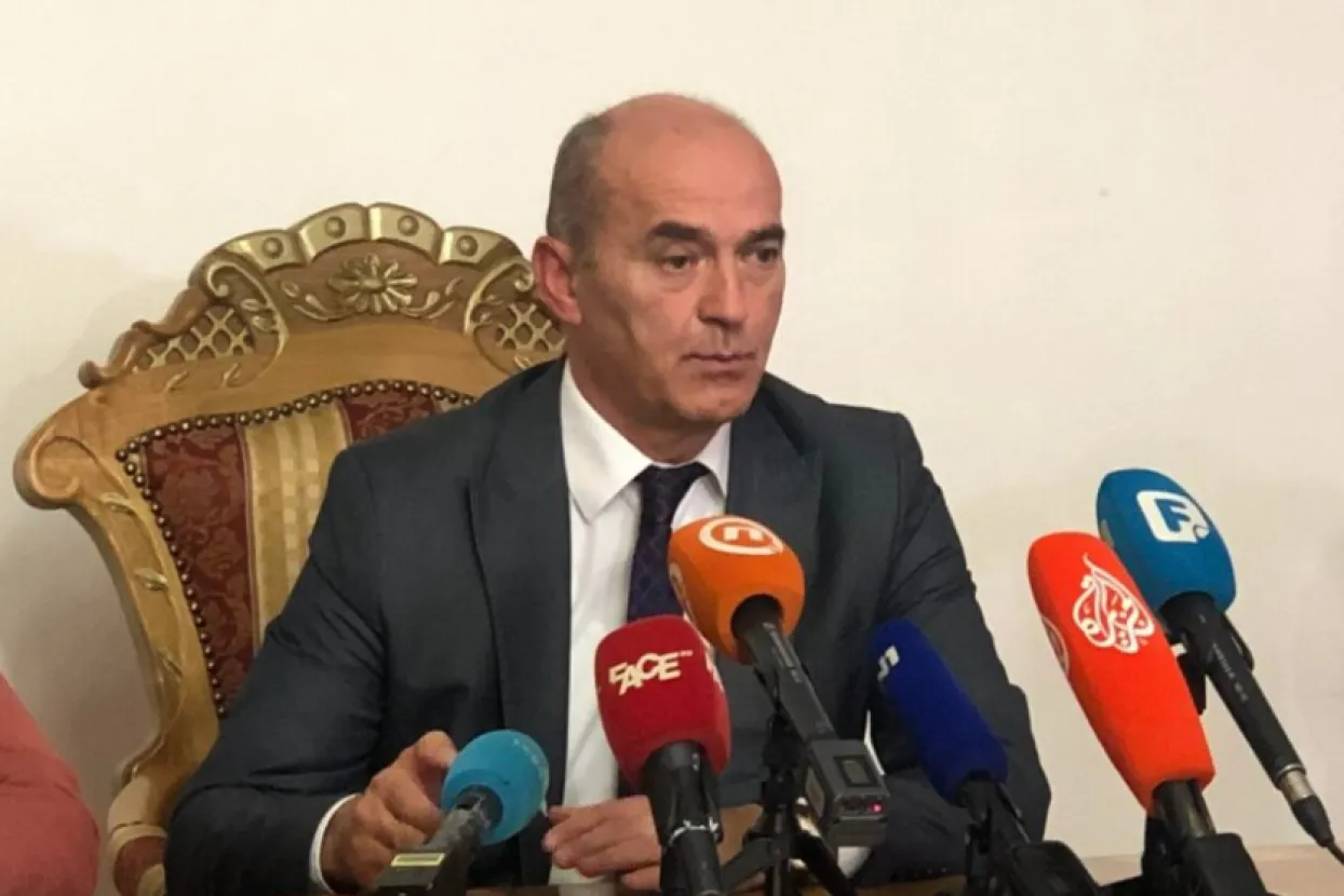 Rektor UNSA Rifat &Scaron;krijelj