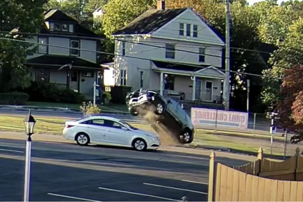 Nevjerojatan prometna nesreća