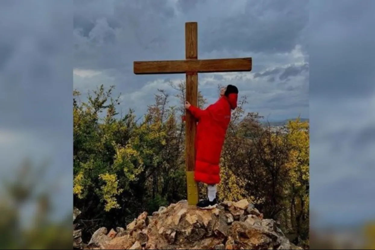 Nina Badrić u Međugorju