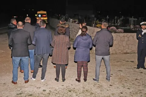 Plenković i SDSS-ovka do&scaron;li u &Scaron;kabrnju, vojni veterani joj okrenuli leđa