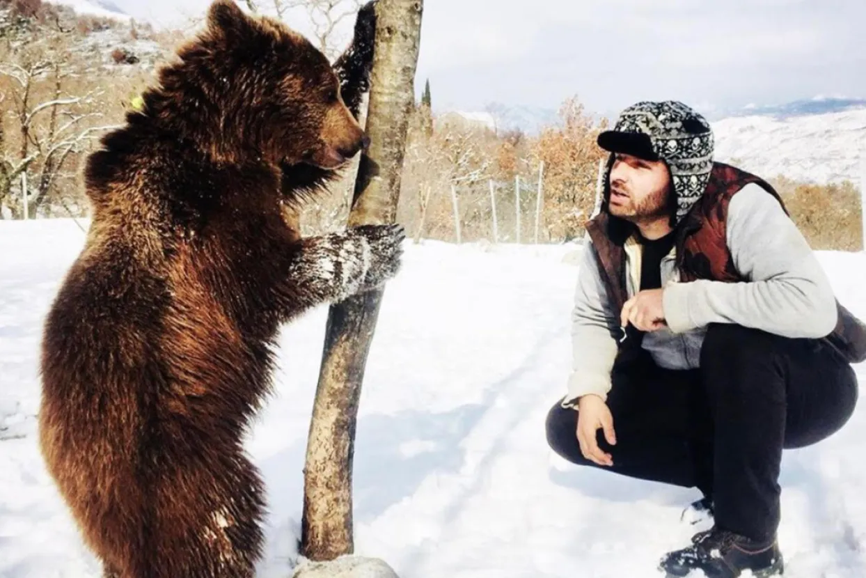 Medvjed Ljubo i Miljan Miličković