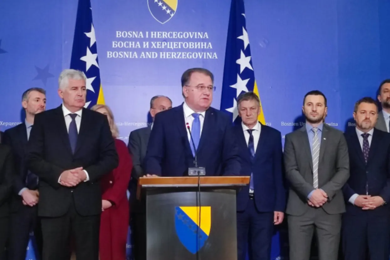 Nermin Nik&scaron;ić