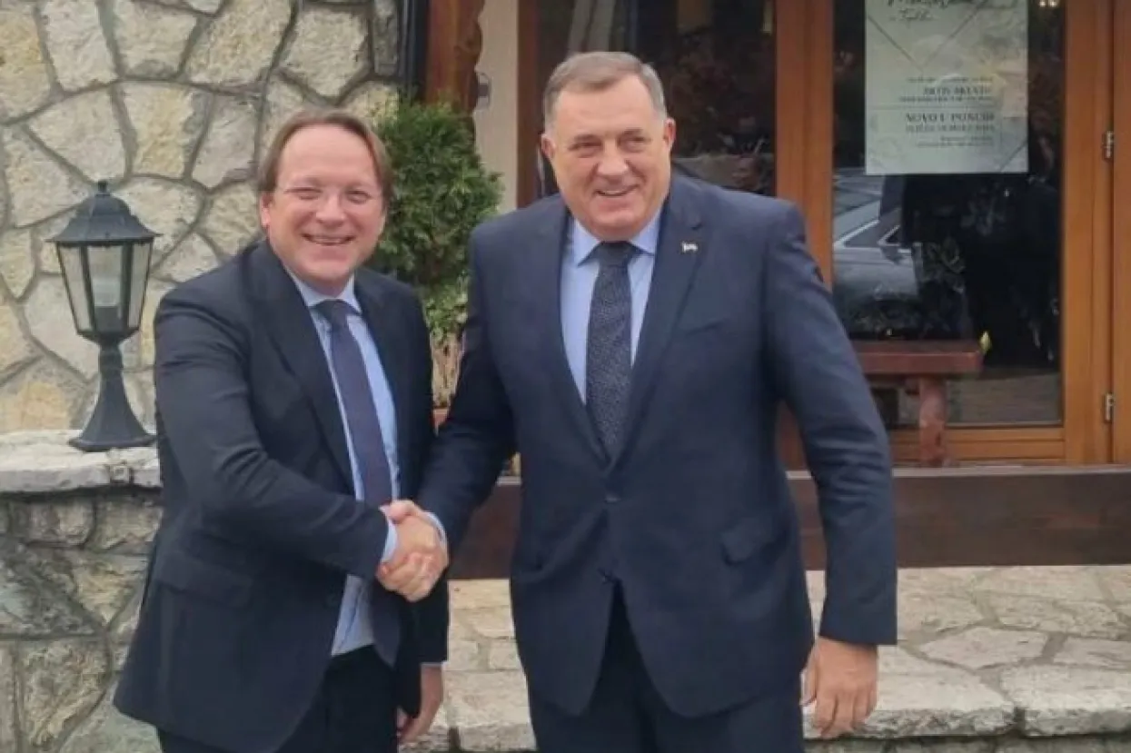 Oliver V&aacute;rhelyi i Milorad Dodik