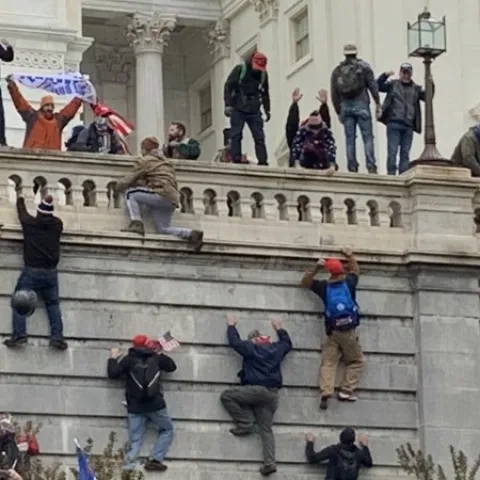 Osuđen osnivač paravojne skupine koja je napala Kapitol
