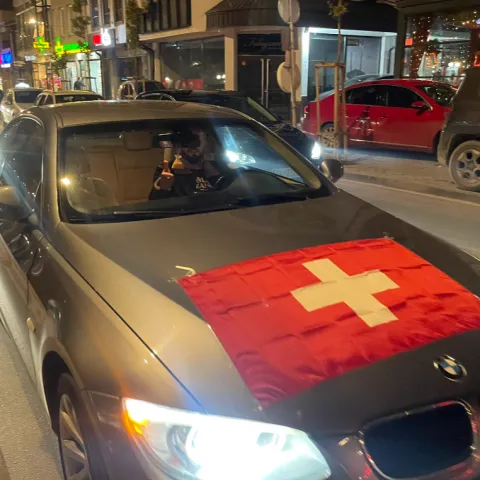 Slavlje na ulicama Pri&scaron;tine