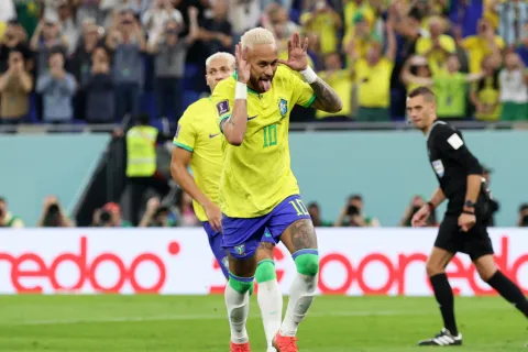 Neymar slavi gol