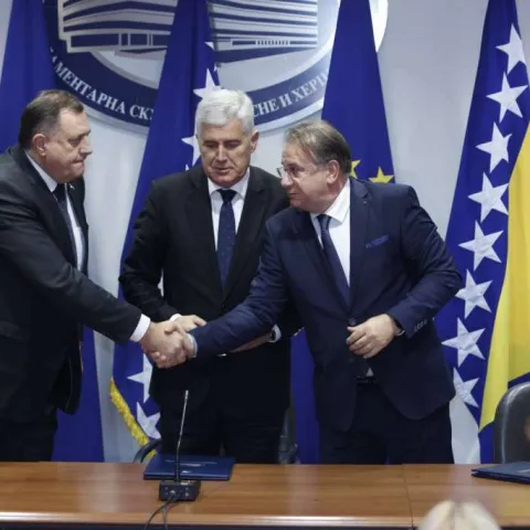 'Osmorka', HDZ i SNSD potpisali koalicioni sporazum o formiranju vlasti na državnom nivou