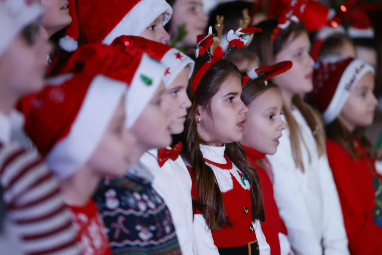 Osnovna glazbena &scaron;kola Jakova Gotovca Novi Travnik, Područni odjel Busovača, večeras je upriličila tradicionalni koncert u Busovači pod nazivom ''U susret Božiću''