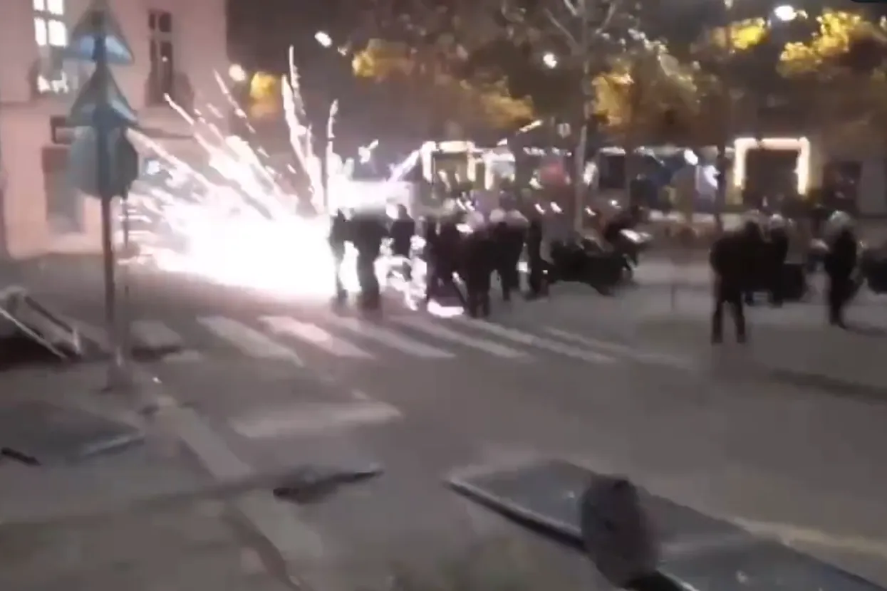 Neredi marokanskih navijača u Parizu