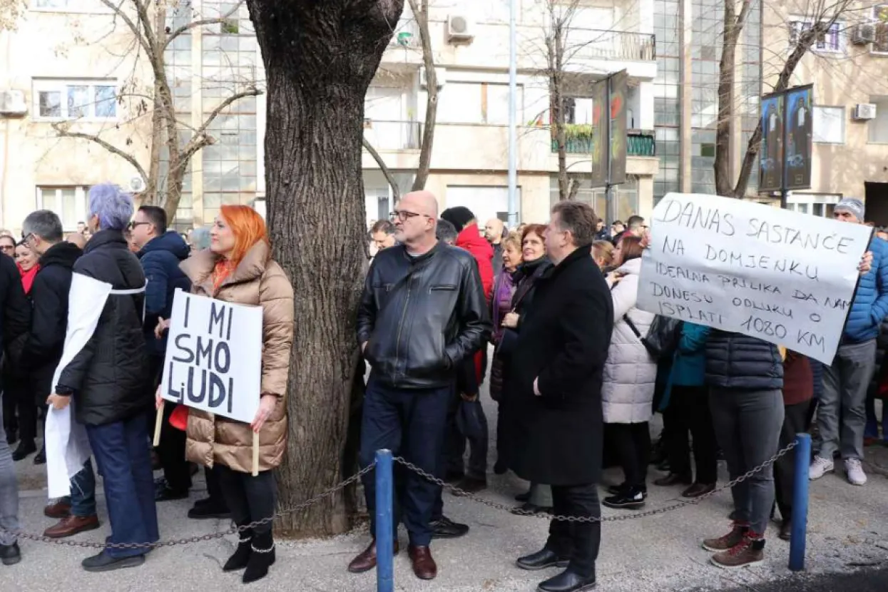 Prosvjed zdravstvenih radnika HNŽ