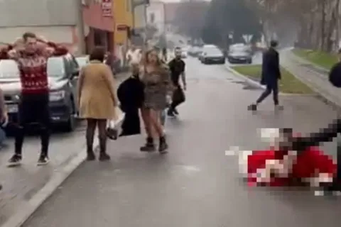 Pretučeni Djed Mraz