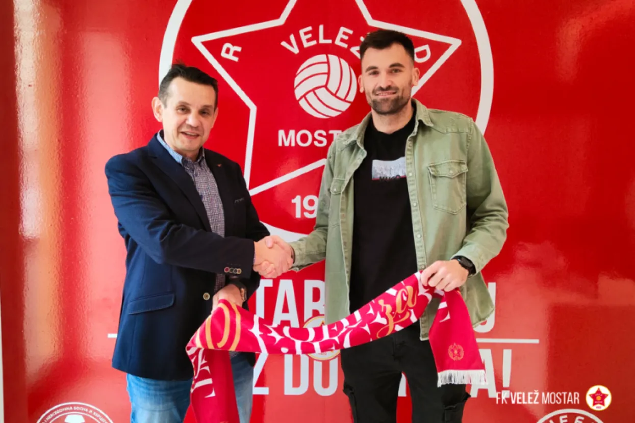 Ante Hrkać potpisao za Veleža