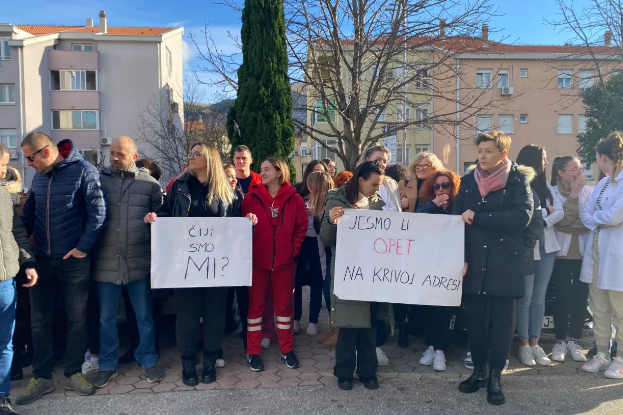 Prosvjed zdravstvenih radnika u Mostaru