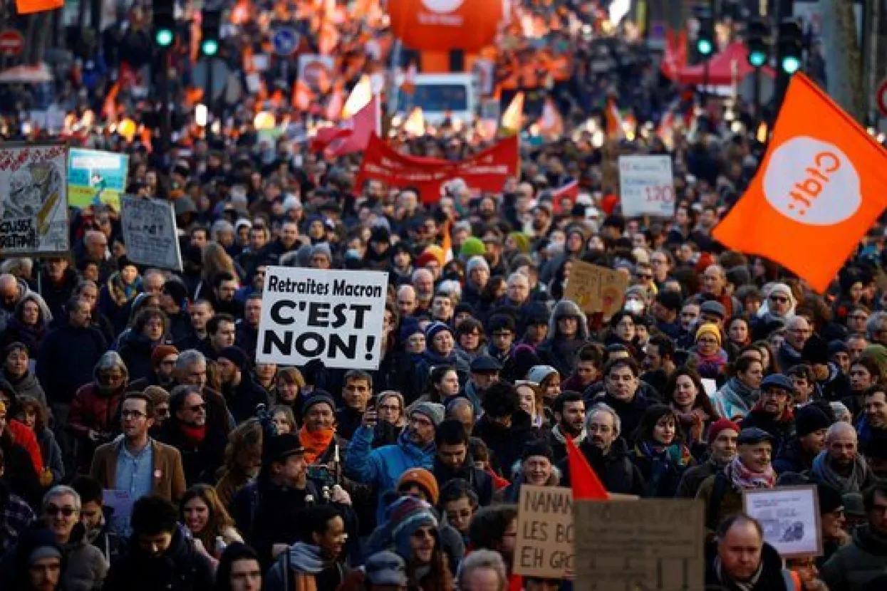 Masovni prosvjed u Francuskoj protiv planirane mirovinske reforme