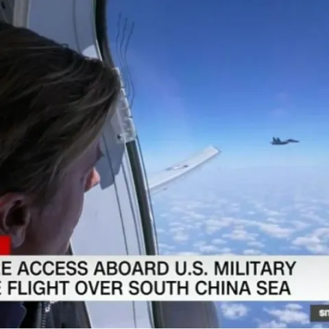 Kineski avion presreće američki