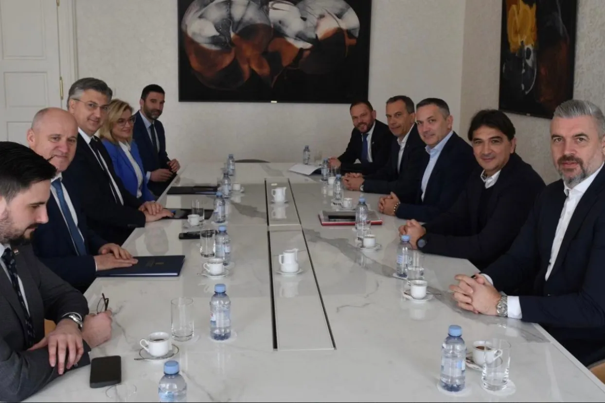 Sastanak Vlade RH i HNS-a